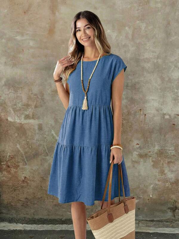 Vestido Midi Soltinho Com Recortes Estilo Casual