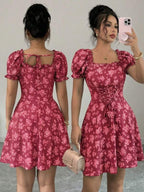 Vestido Curto Manga Bufante Franzido Floral Romântico