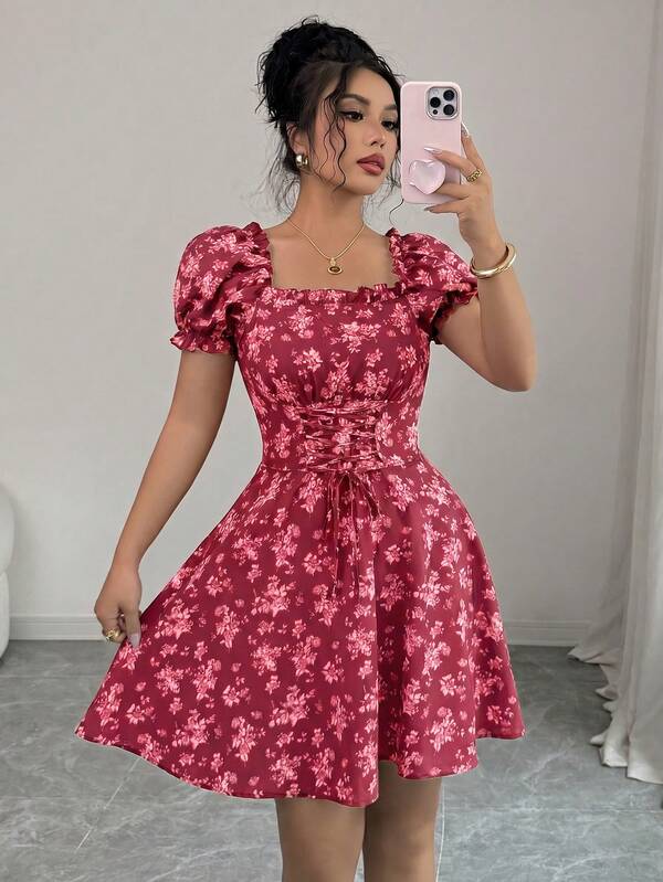 Vestido Curto Manga Bufante Franzido Floral Romântico