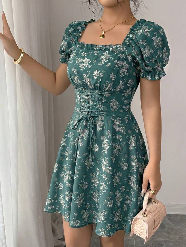 Vestido Curto Manga Bufante Franzido Floral Romântico