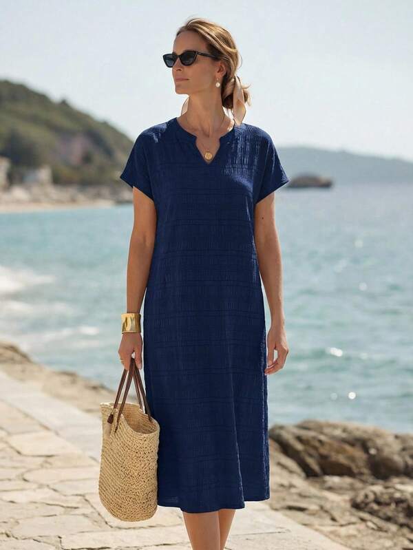Vestido Midi Soltinho Decote V Estampa Listrada Casual