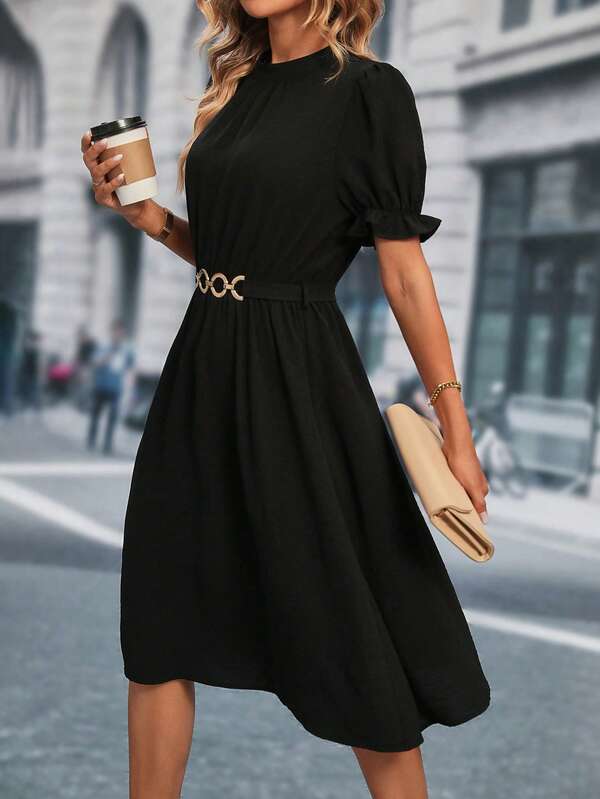 Vestido Midi Acinturado Com Cinto E Manga Bufante Elegante