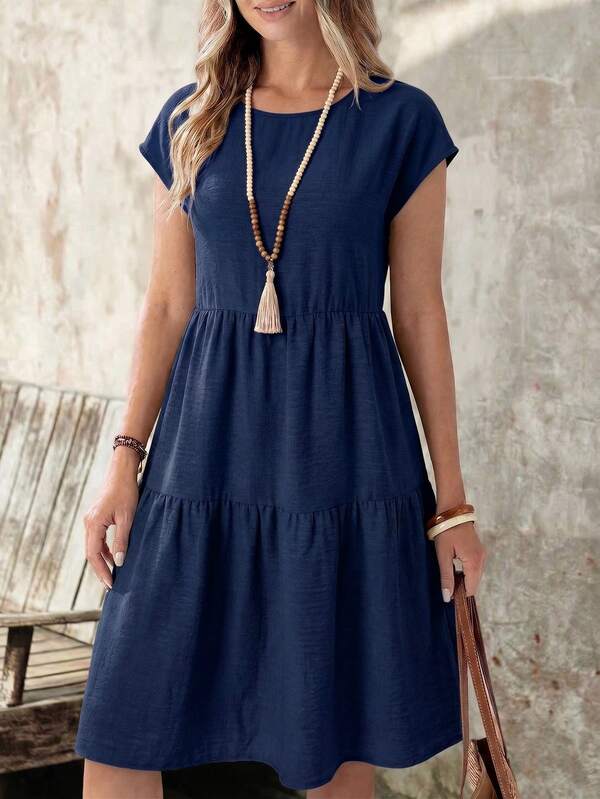 Vestido Midi Soltinho Com Recortes Estilo Casual