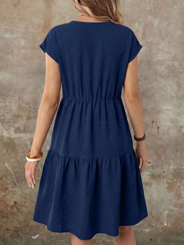 Vestido Midi Soltinho Com Recortes Estilo Casual