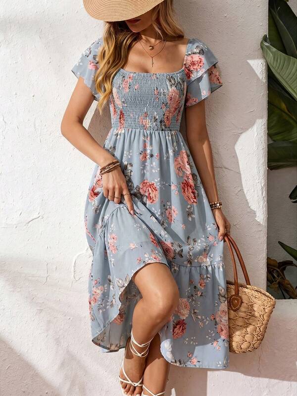 Vestido Midi Com Lastex E Estampa Delicada Floral