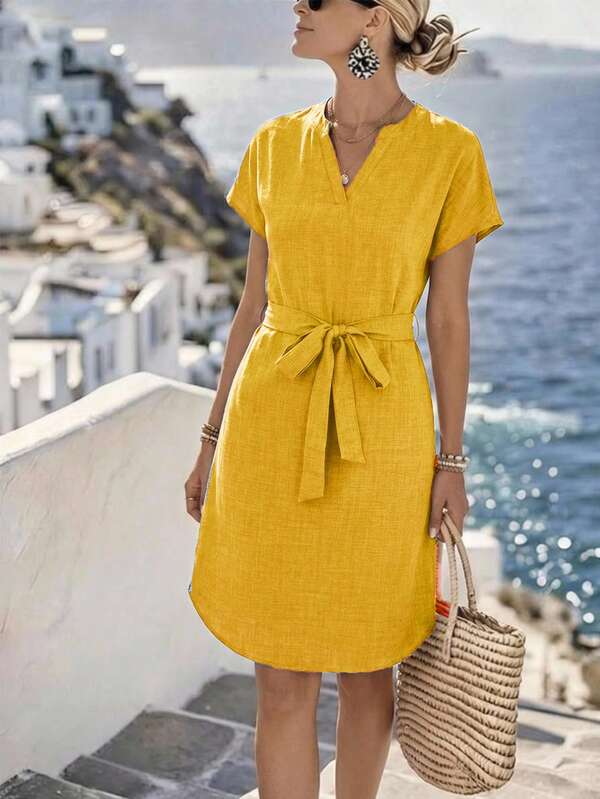 Vestido Curto Decote V Com Faixa Acinturada Estilo Casual