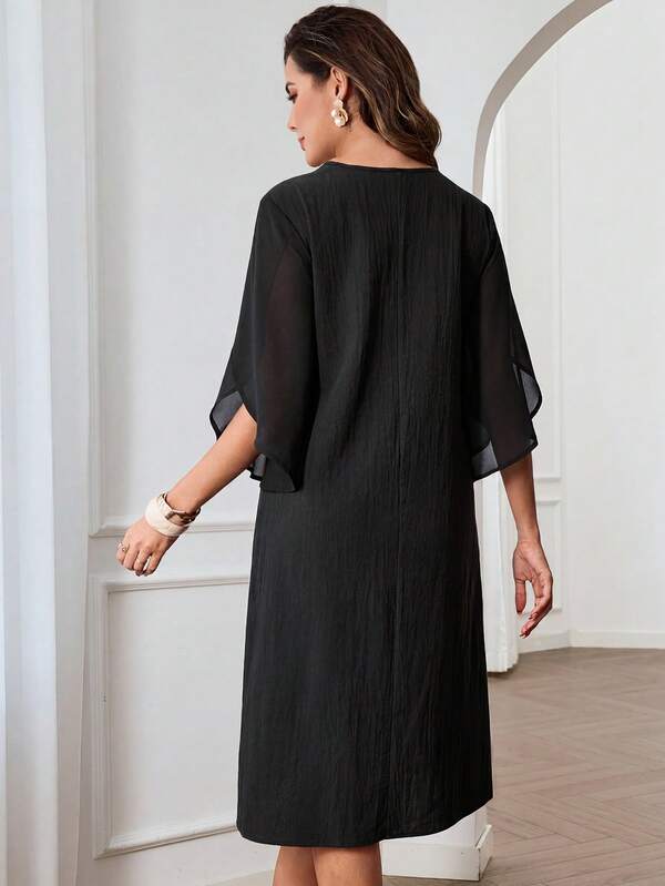 Vestido Midi Decote V Com Manga Fluida E Caimento Solto
