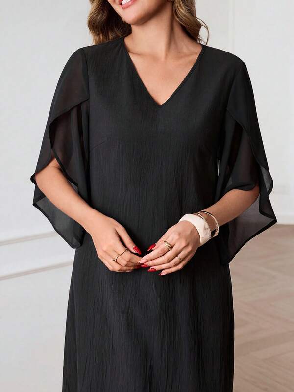 Vestido Midi Decote V Com Manga Fluida E Caimento Solto