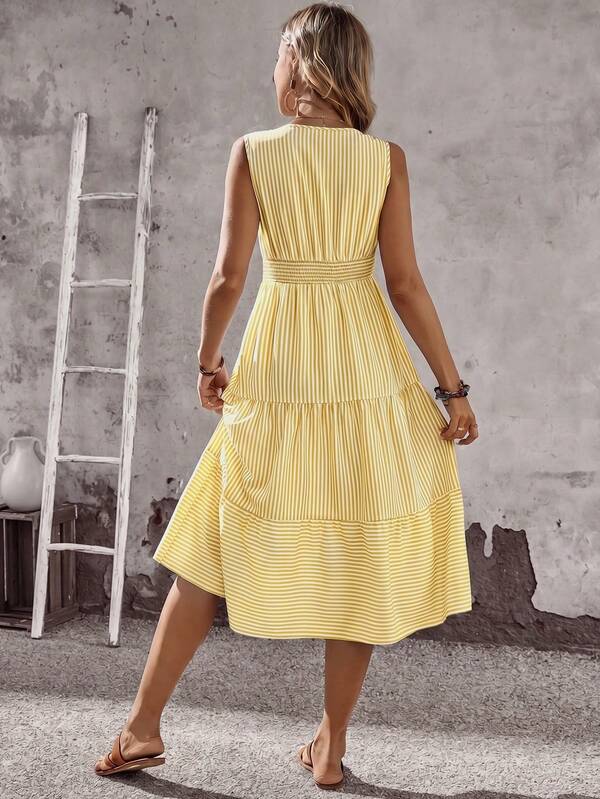 Vestido Midi Evasê Sem Mangas Com Lastex Estilo Romântico