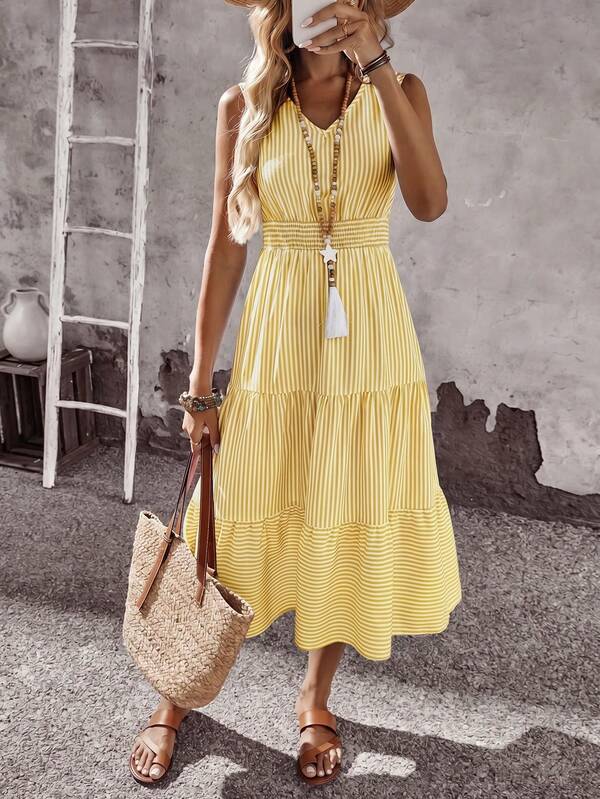 Vestido Midi Evasê Sem Mangas Com Lastex Estilo Romântico
